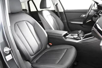 BMW 318I 2020 photo 3