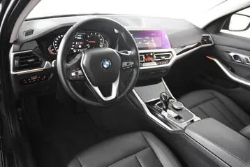 BMW 318I 2020 photo 2