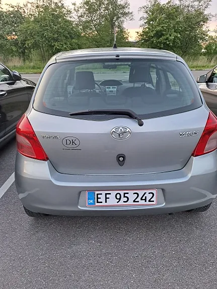 Toyota Yaris 2007 photo 3