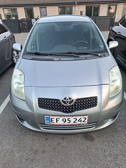 Toyota Yaris 2007 photo 4