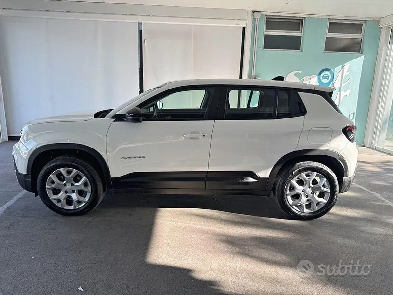 Jeep Avenger 2024 photo 2
