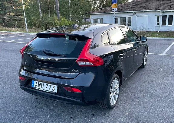 Volvo V40 2014 photo 2