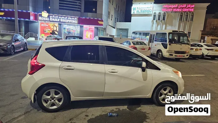Nissan Versa 2014 photo 3