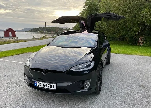Tesla Model X 2017 photo 3
