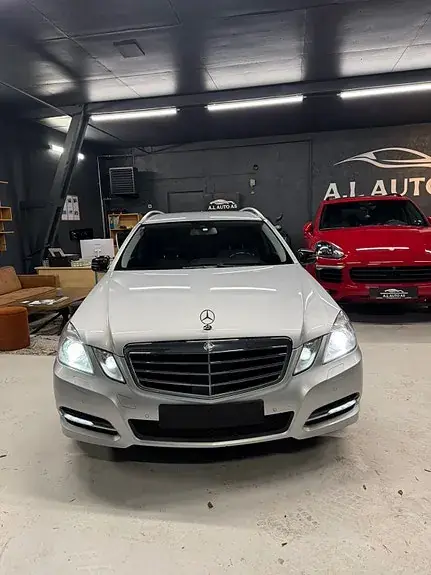 Mercedes-Benz E 250 2012 photo 3