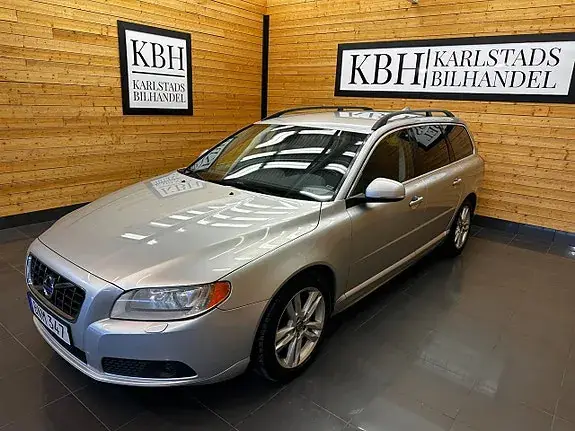 Volvo V70 2013 photo 2