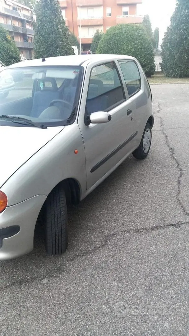 Fiat 600 2000 photo 2