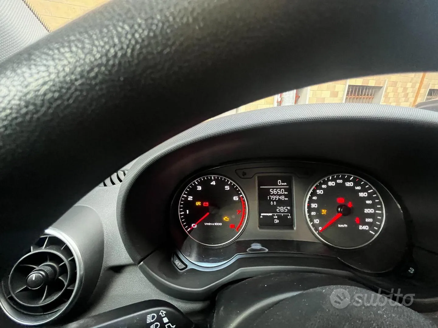 Audi A1 2015 photo 2