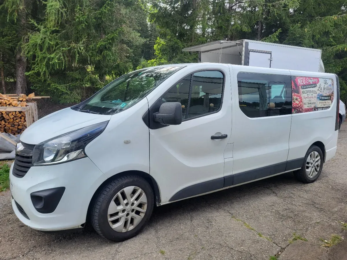 Opel Vivaro 2015 photo 3