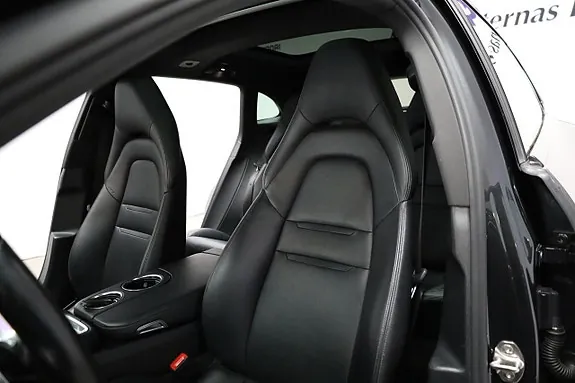 Porsche Panamera 2018 photo 3