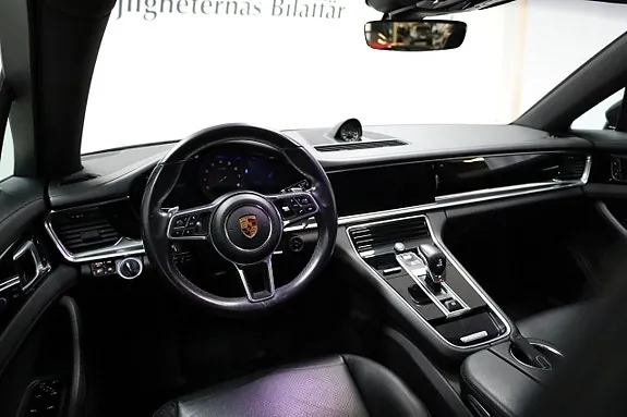 Porsche Panamera 2018 photo 2