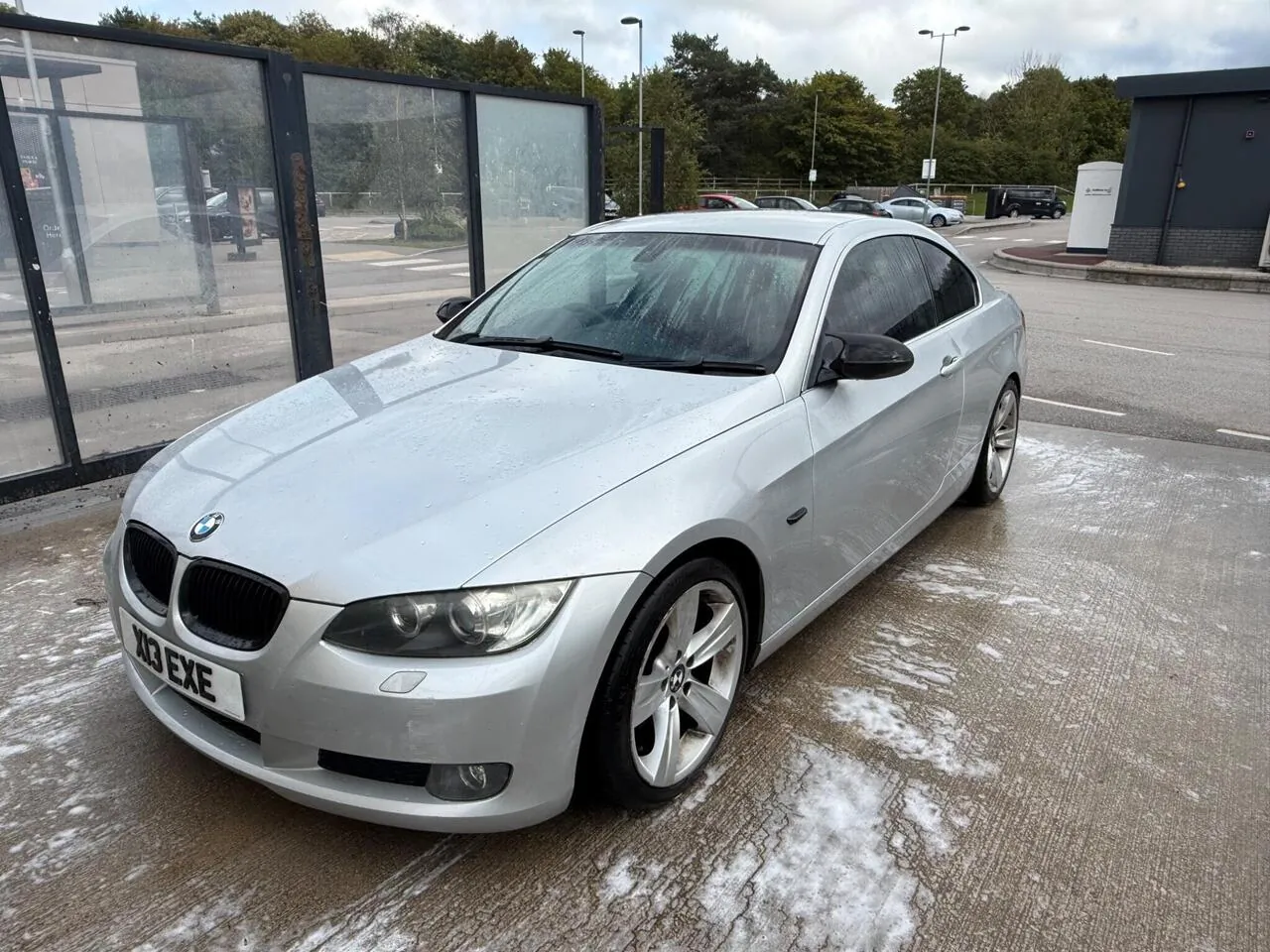 BMW 3 Series 2009 photo 4