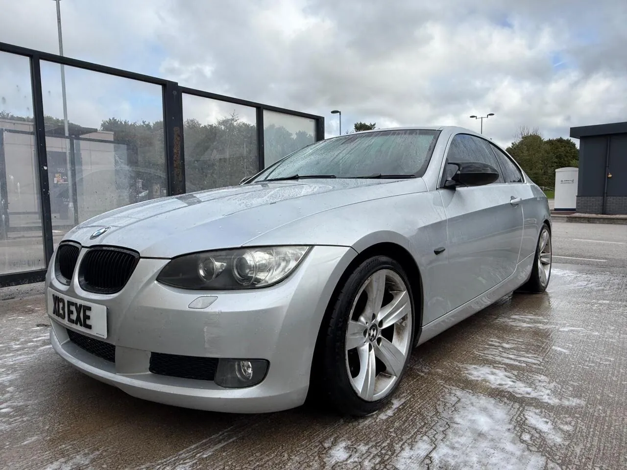 BMW 3 Series 2009 photo 3
