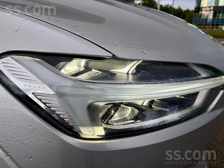 Volvo Xc 60 2018 photo 4