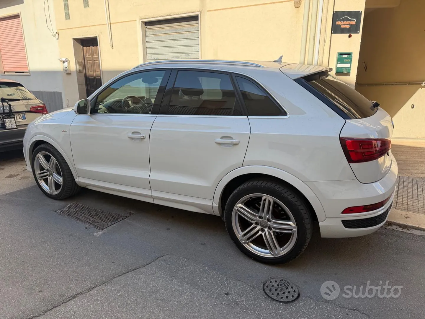 Audi Q3 2015 photo 2