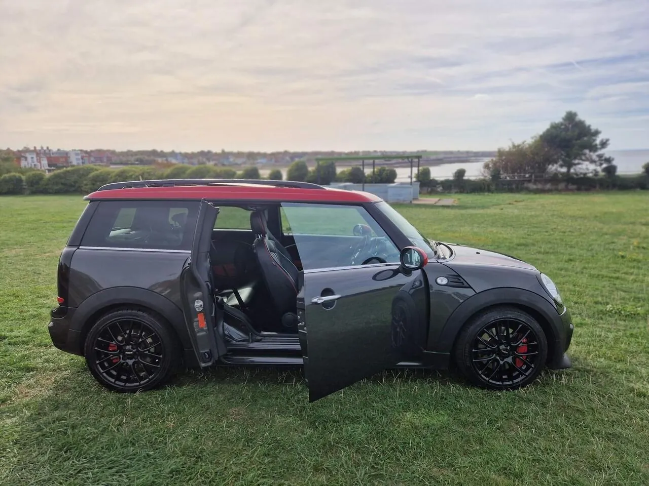 Mini Clubman 2011 photo 3