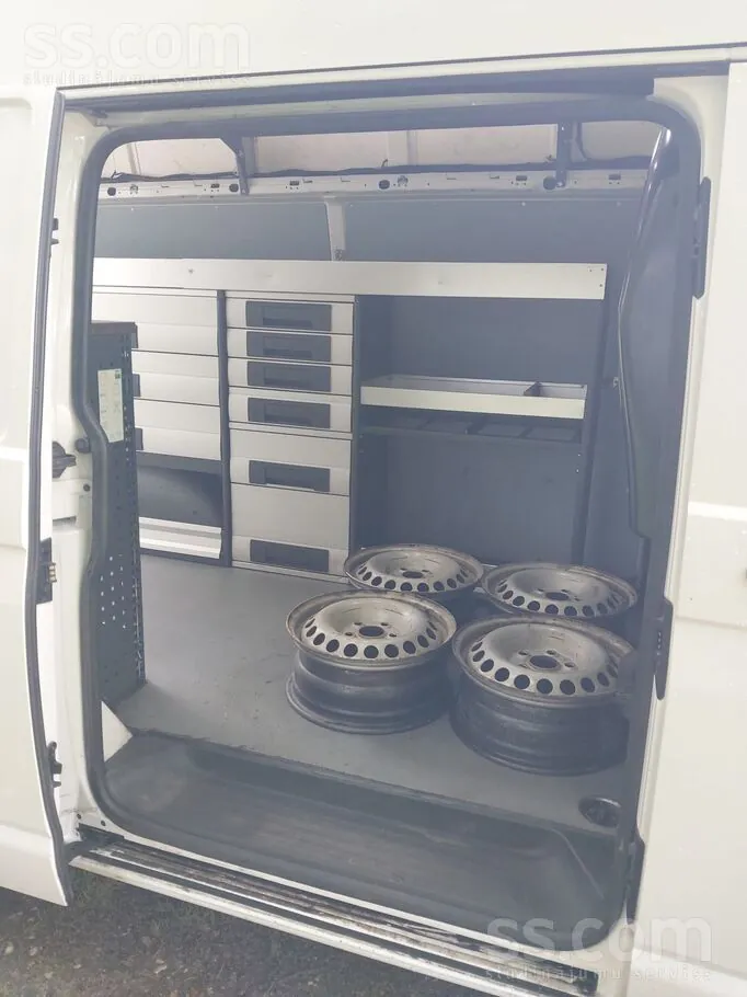 Volkswagen Transporter 2015 photo 5