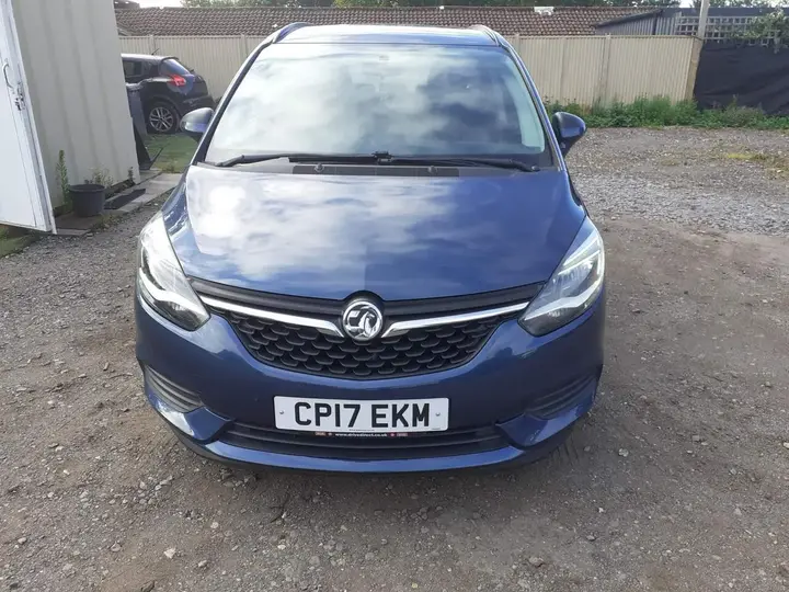 Vauxhall Zafira Tourer 2017 photo 2