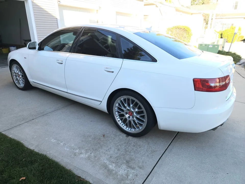 Audi A6 2010 photo 4