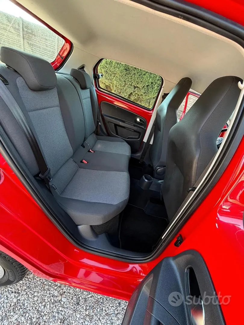 Volkswagen Up 2014 photo 5