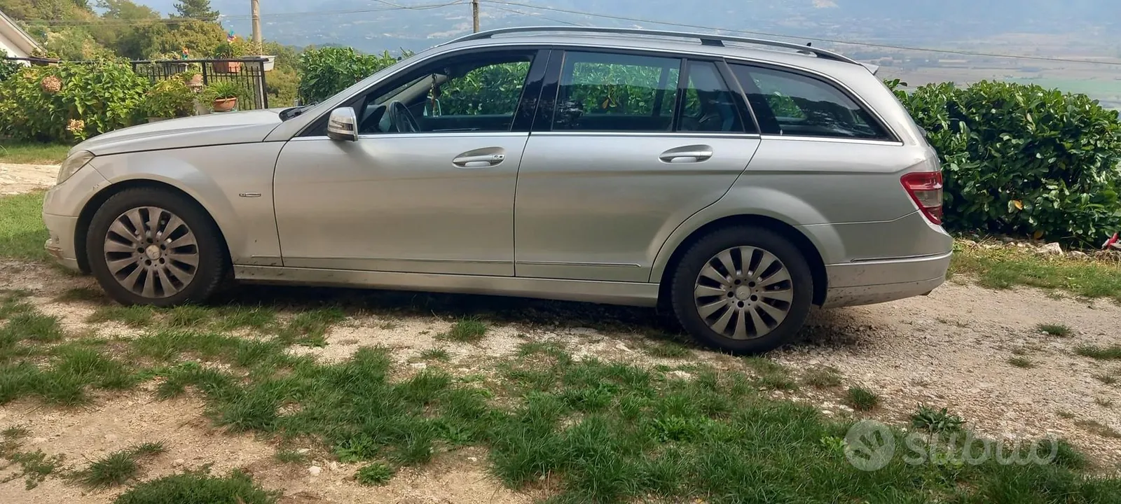 Mercedes-Benz C-Class 2011 photo 2