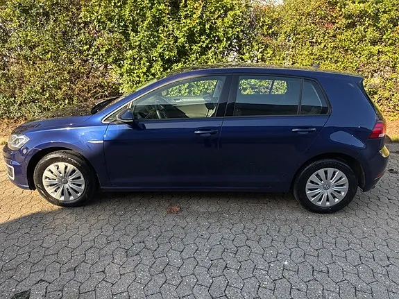 Volkswagen E-Golf 2018 photo 2