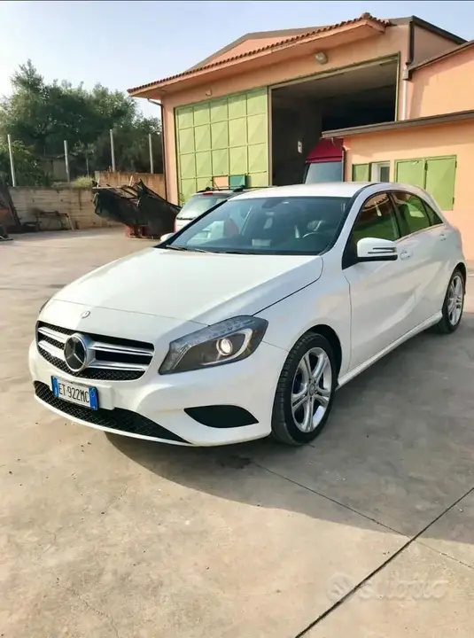 Mercedes-Benz A-Class 2014 photo 4