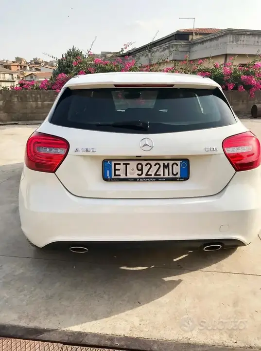 Mercedes-Benz A-Class 2014 photo 2