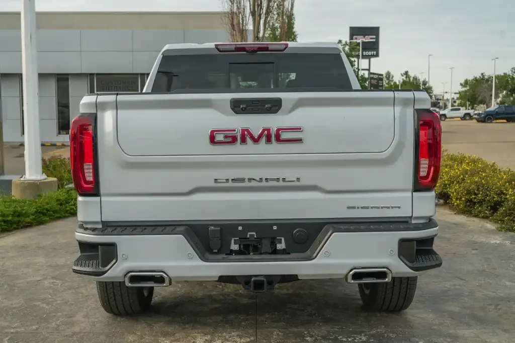GMC Sierra 1500 2026 photo 3