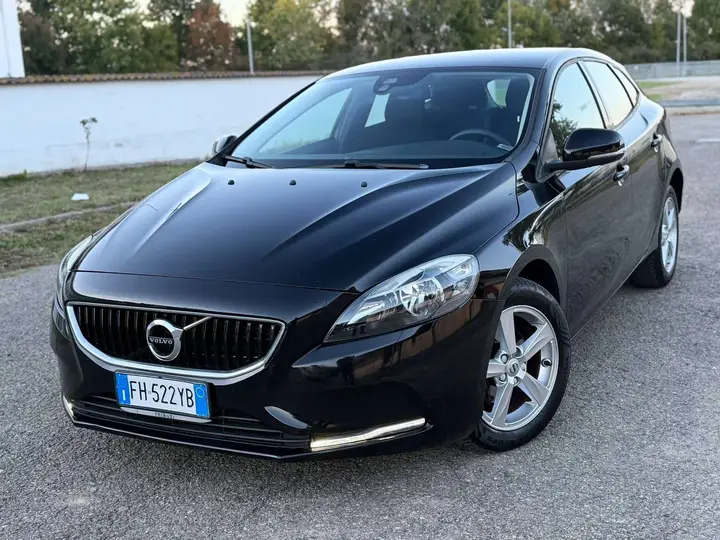 Volvo V40 2017 photo 4