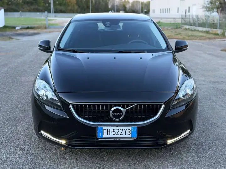 Volvo V40 2017 photo 3