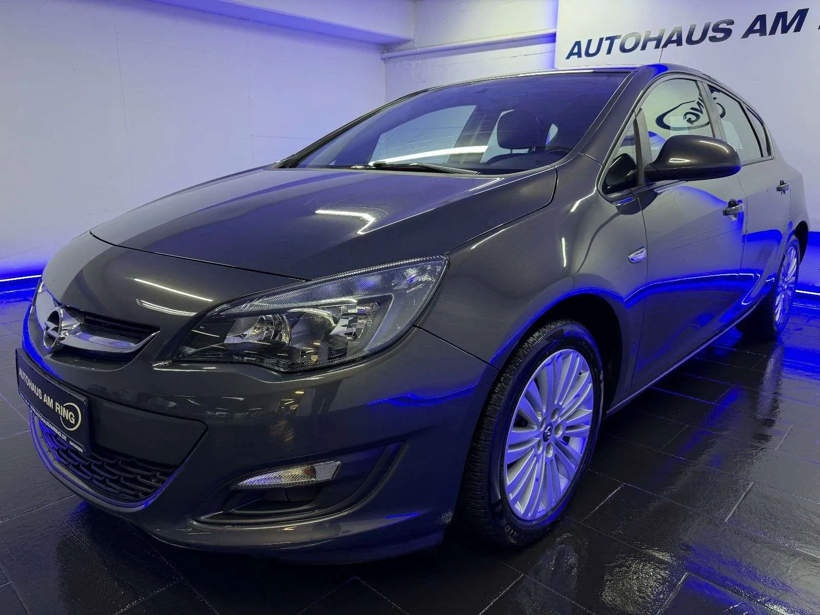 Opel Astra J