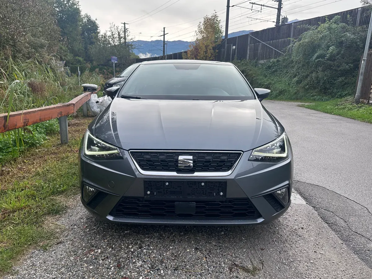 Seat Ibiza 2017 photo 2