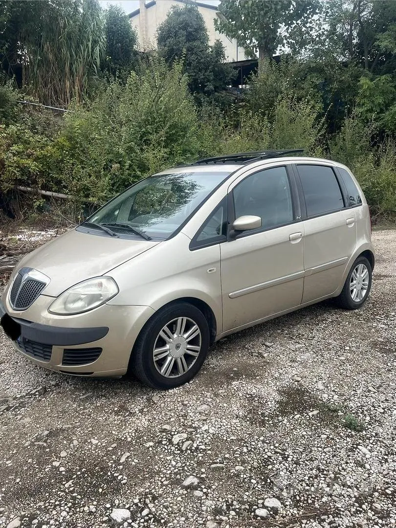 Lancia Musa 2005 photo 4