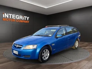 Holden Commodore 2010 photo 3