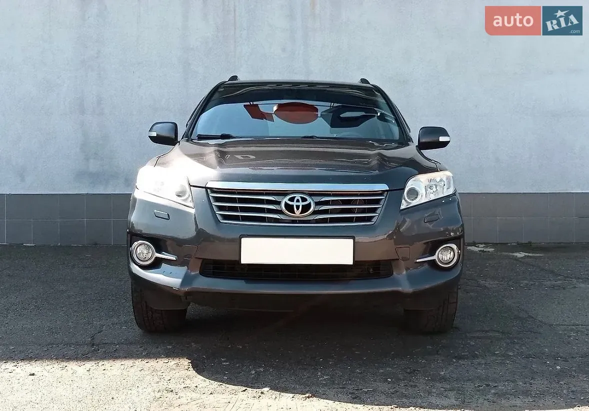 Toyota Rav4 2010 photo 2