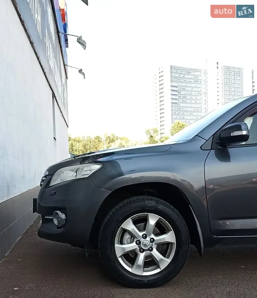 Toyota Rav4 2010 photo 4