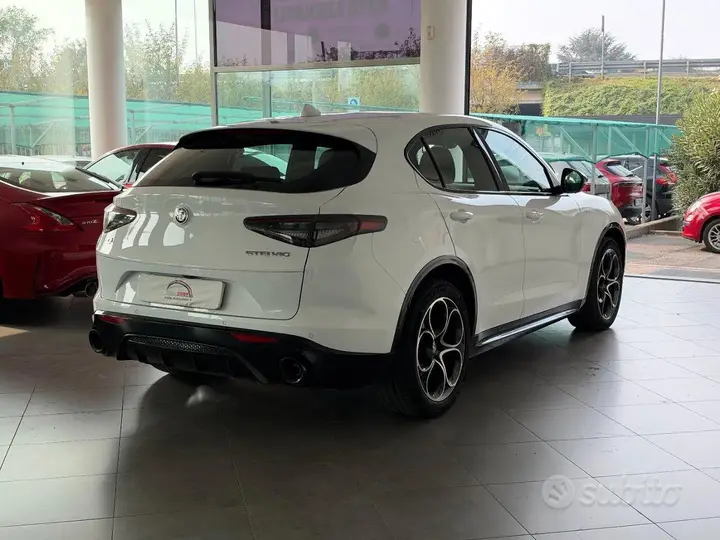 Alfa Romeo Stelvio 2023 photo 5