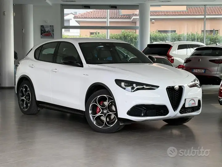 Alfa Romeo Stelvio 2023 photo 3