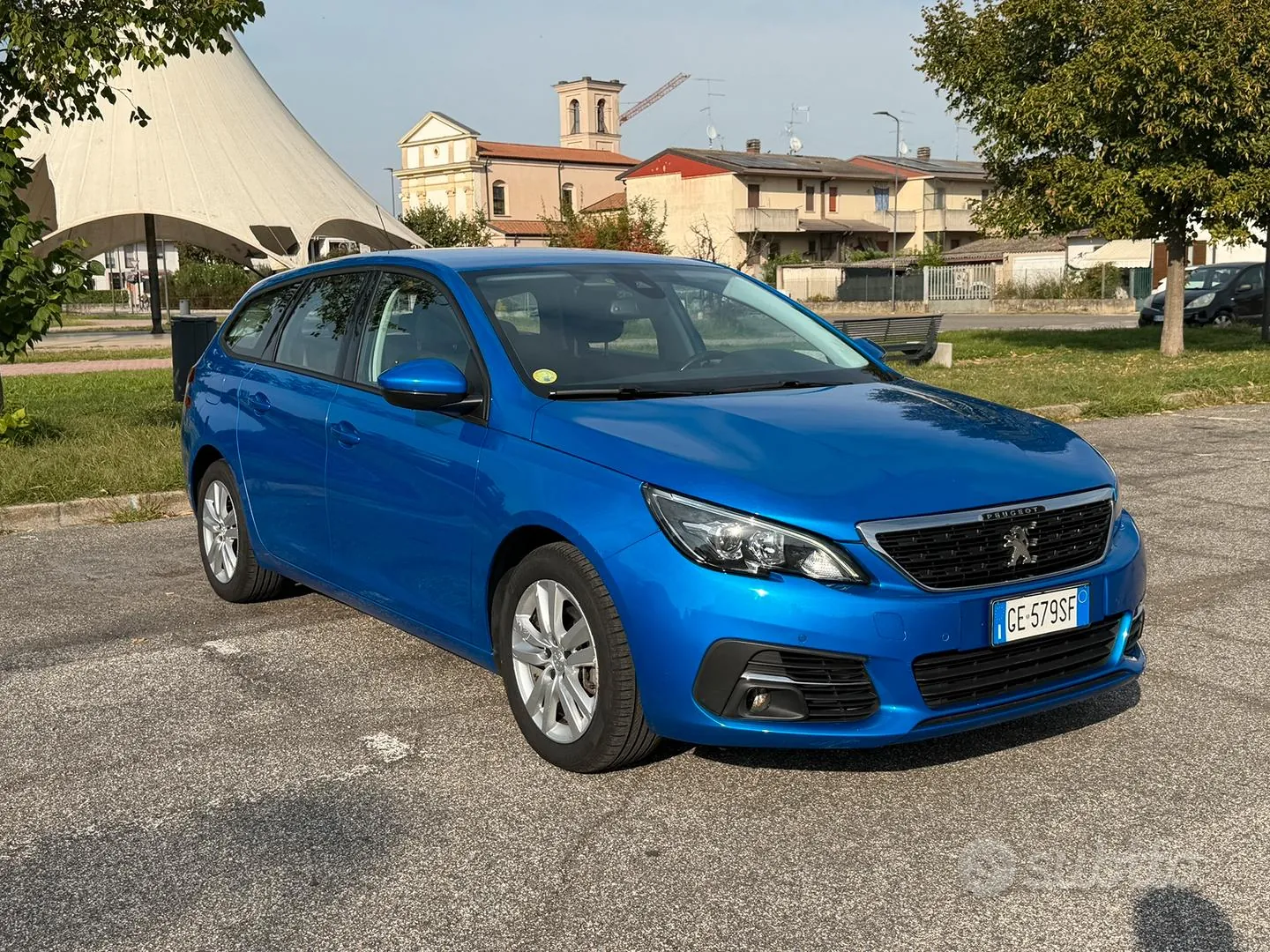 Peugeot 308 2021 photo 2