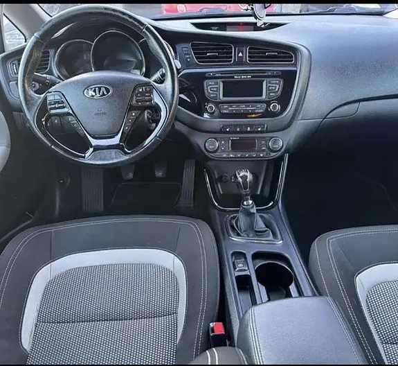 Kia Ceed 2013 photo 5