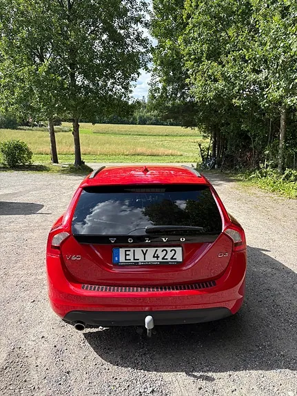 Volvo V60 2012 photo 2