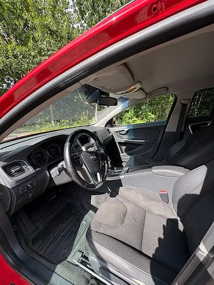 Volvo V60 2012 photo 4