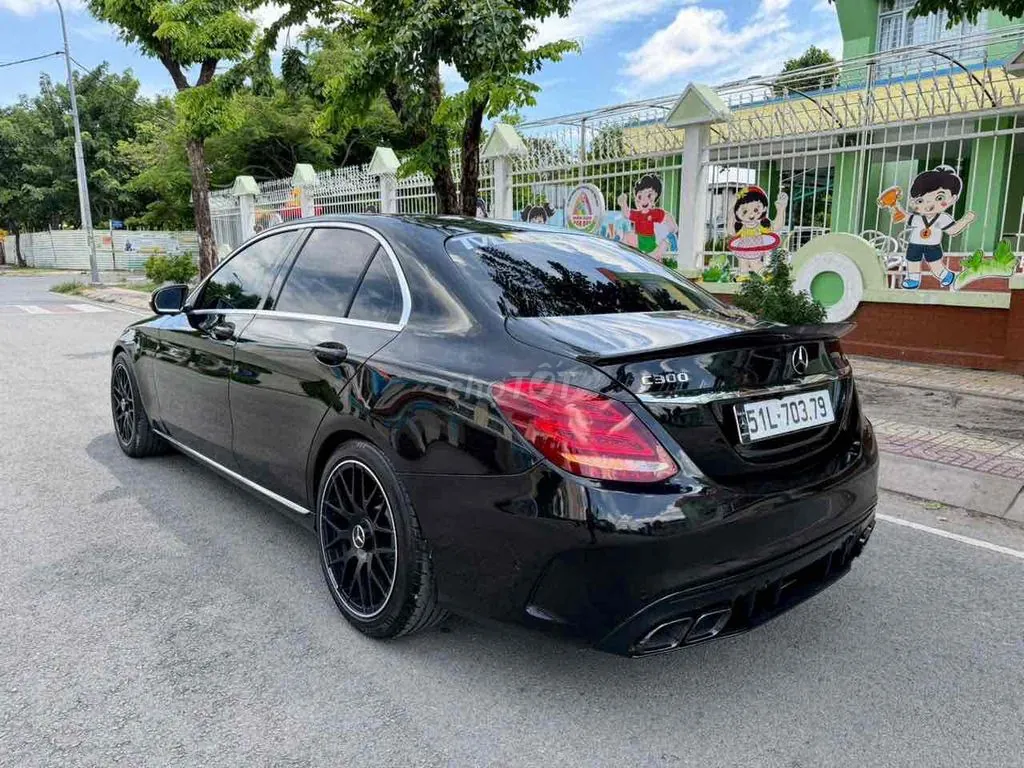 Mercedes-Benz C-Class 2016 photo 3