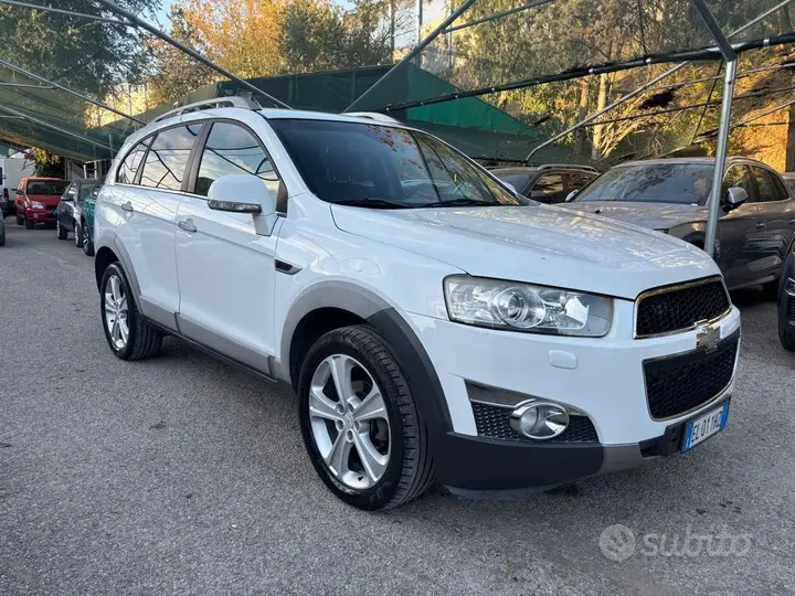 Chevrolet Captiva 2012 photo 3