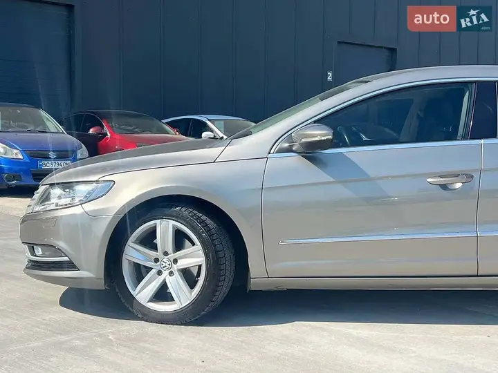 Volkswagen Cc / Passat Cc 2012 photo 2