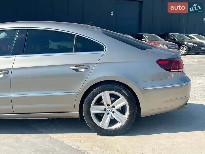Volkswagen Cc / Passat Cc 2012 photo 5