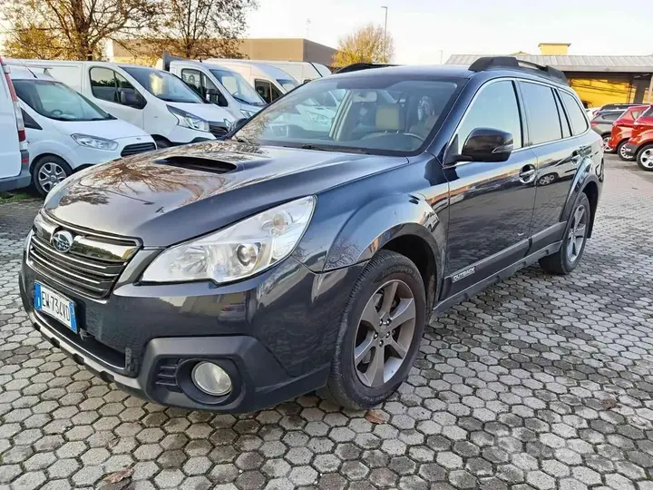 Subaru Outback 2014 photo 2