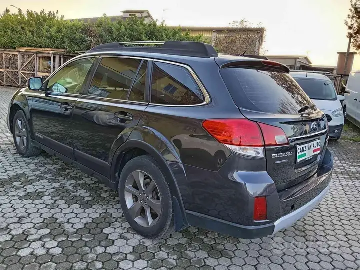 Subaru Outback 2014 photo 4