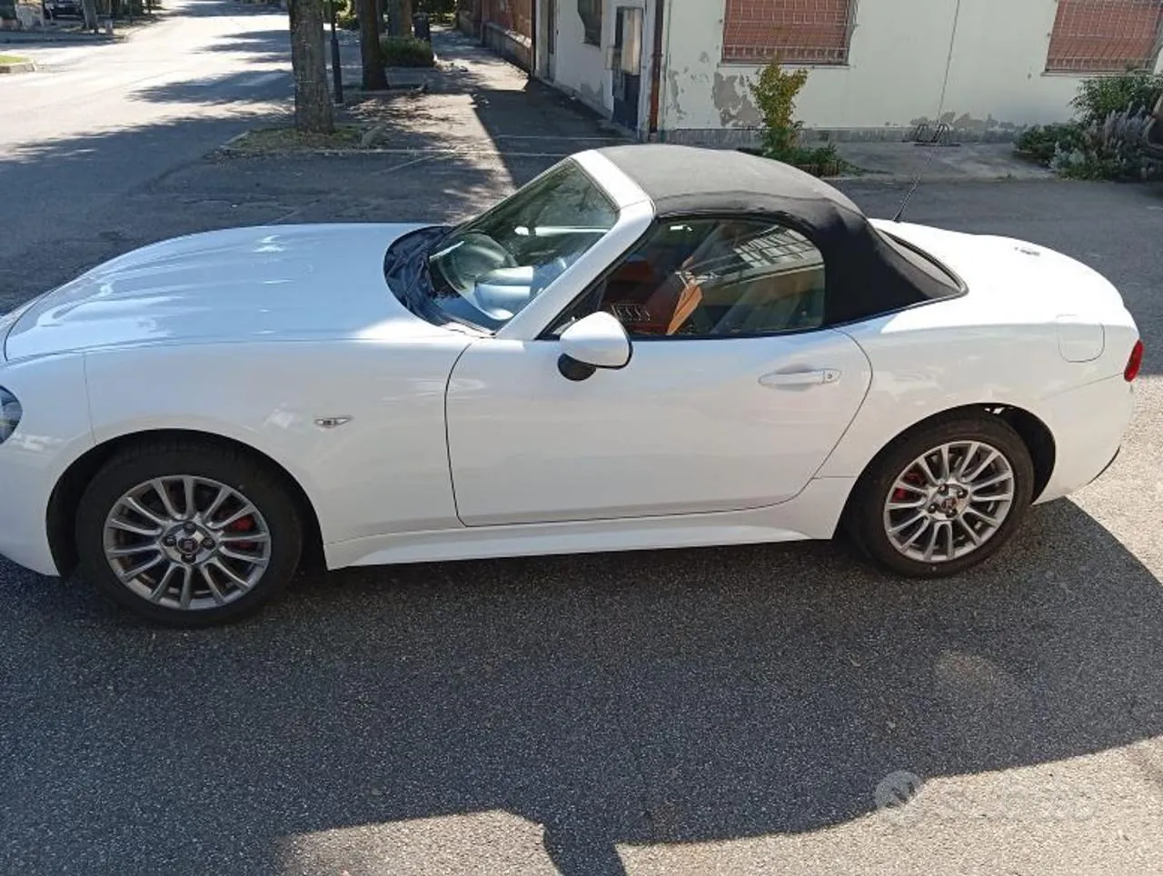 Fiat 124 Spider 2017 photo 3
